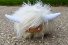 Load image into Gallery viewer, Highland Cow