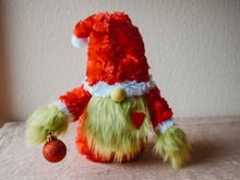 Load image into Gallery viewer, Grinch and Max Gnomes