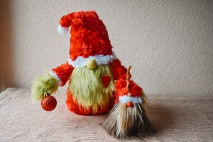 Grinch and Max Gnomes