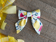 Load image into Gallery viewer, White Mixed Fruit Bow - Small